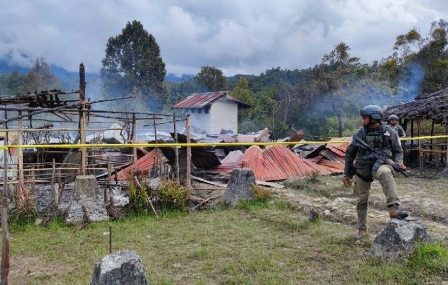 SMA Negeri 1 Oksibil, Kabupaten Pegunungan Bintang, Papua, dibakar orang tidak dikenal, Minggu 5 Desember 2021.