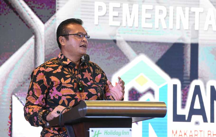 Kepala LAN Adi Suryanto saat memberikan sambutan dalam acara penyerahan sertifikat akreditasi lembaga pelatihan tahun 2021, Jakarta , Senin, 6 Desember 2021