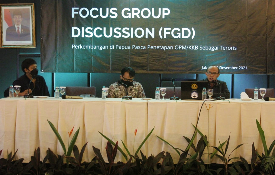 Focus Group Discussion (FGD) 'Perkembangan di Papua Pasca Penetapan OPM/KKB Sebagai Teroris', yang digelar Public Virtue Research Institute dan Amnesty International Indonesia di Hotel Diradja, Jakarta Selatan, Senin 6 Desember 2021.