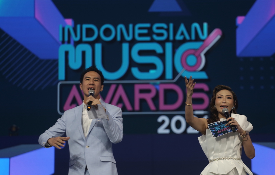Malam puncak penyelenggaraan Indonesian Music Awards 2021, Senin, 6 Desember 2021.