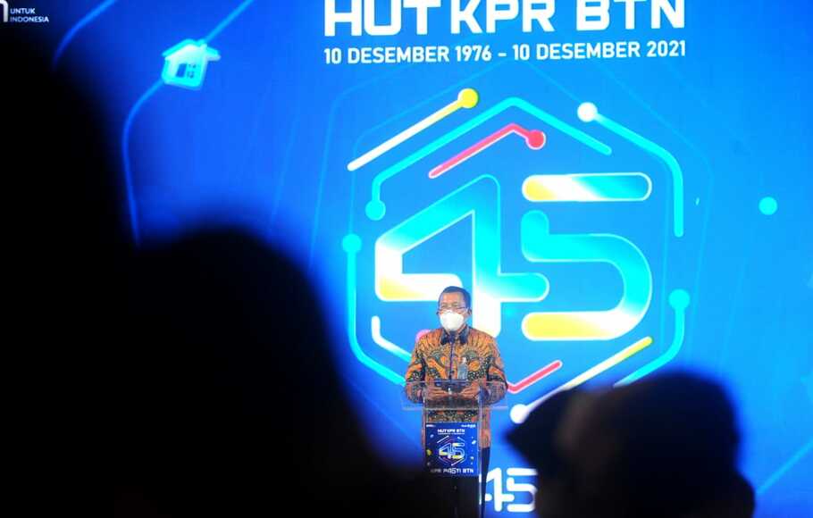 Direktur Utama PT Bank Tabungan Negara (Persero) Tbk. Haru Koesmahargyo saat memperingati Hari Ulang Tahun (HUT) ke-45 Kredit Pemilikan Rumah (KPR) di Jakarta, Jumat 10 Desember 2021. 