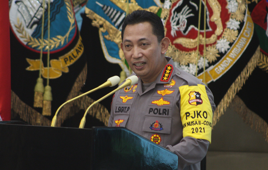 Kapolri Jenderal Listyo Sigit Prabowo menyampaikan laporan akhir tahun 2021, Jakarta, Jumat  31 Desember 2021. Kapolri memaparkan kinerja Polri mulai dari pengamanan nasional, bina masyarakat, hingga peran serta Polri dalam penanggulangan Covid-19.