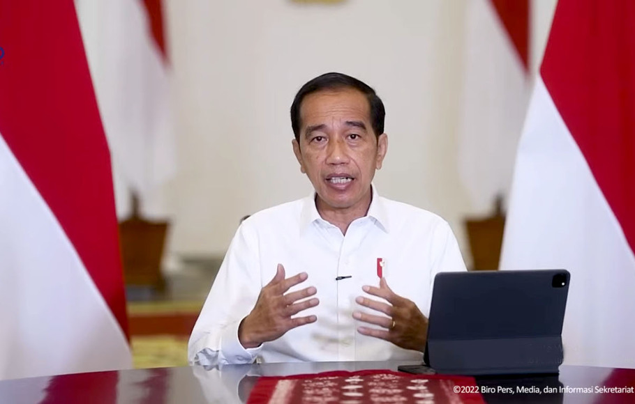 Presiden Jokowi memberikan keterangan pers  tentang IUP, HGU, dan HGB, di Istana Bogor, Kamis, 6 Januari 2022.