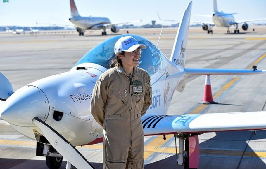 Pilot remaja Belgia-Inggris, Zara Rutherford, tiba di Riyadh, Arab Saudi sebagai bagian dari misi terbang solo untuk memecahkan rekor dunia.