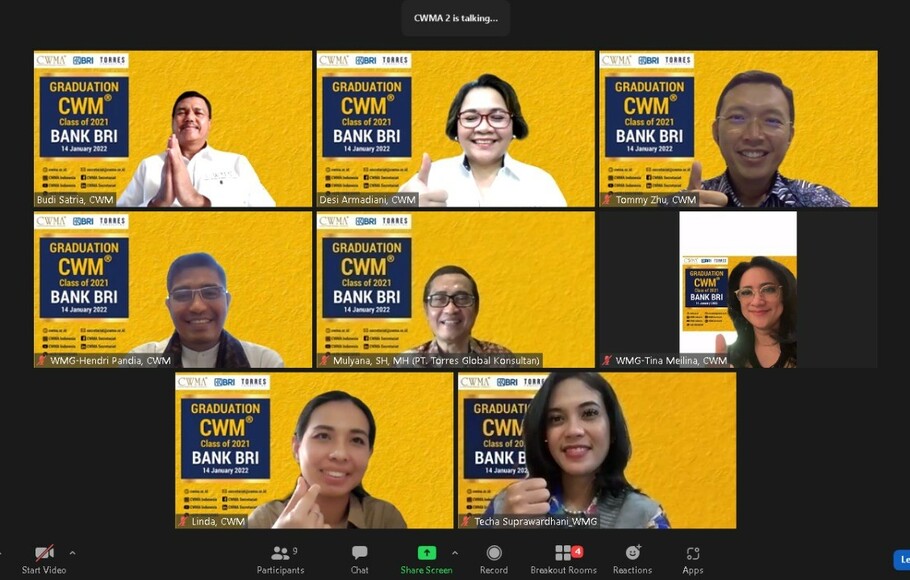 Foto bersama: Dewan Pengurus, Dewan Pengawas, Dewan Pengajar dan Penguji CWMA serta Para Undangan berfoto bersama pada Virtual Graduation Ceremony CWM® Bank BRI 