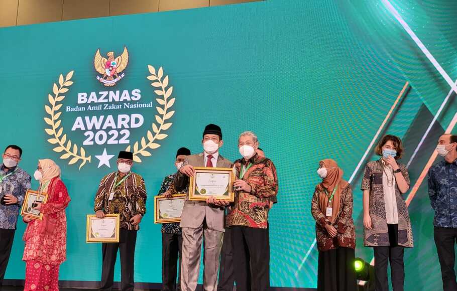 Universitas Muhammadiyah Prof DR Hamka (Uhamka) meraih penghargaan Baznas Award 2022 untuk kategori Lembaga Pendidikan Pendukung Literasi Zakat. Penghargaan ini diselenggarakan oleh Badan Amil Zakat Nasional (Baznas) dalam rangka HUT ke-21 Baznas, Senin, 17 Januari 2022.