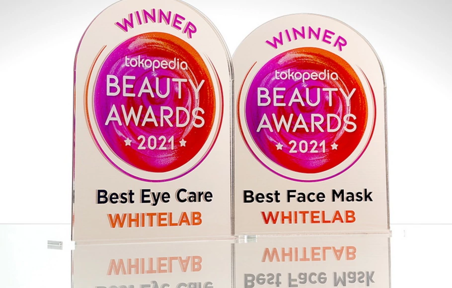 Whitelab telah berhasil mengantongi 5 penghargaan industri kecantikan sepanjang tahun 2021.