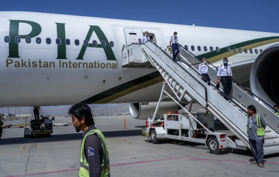 Pesawat maskapai Pakistan Internasional Airlines. 