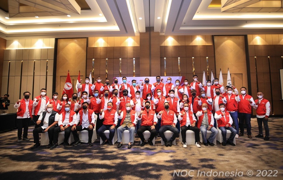 Pelantikan kepengurusan IESPA periode 2019-2024 pimpinan RM Ibnu Riza Pradipto yang dilakukan Ketua Umum Komite Olimpiade Indonesia (NOC Indonesia), Raja Sapta Oktohari di Arthotel Jakarta, Sabtu (22 Januari 2022).  