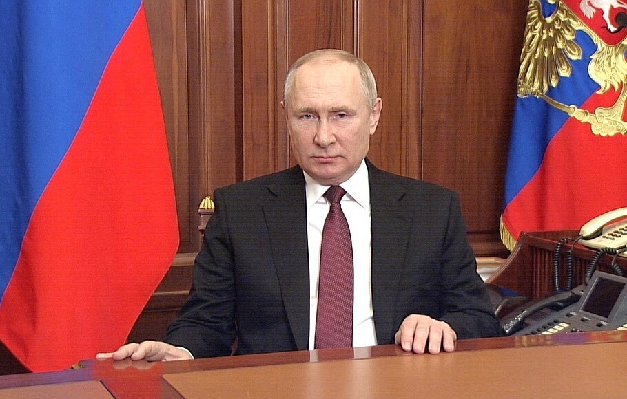 Presiden Rusia Vladimir Putin tampil di televisi, 24 Februari 2022.