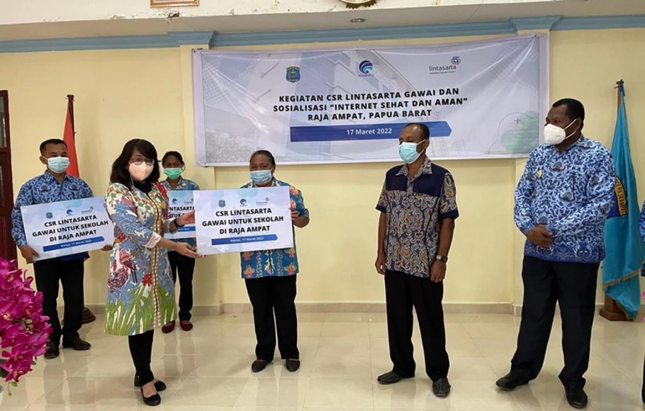 Program CSR Lintasarta Gawai dan Sosialisasi Internet Sehat dilaksanakan di Aula Dinas Pendidikan Kabupaten Raja Ampat di Waisai, Papua Barat pada Kamis 17 Maret 2022.