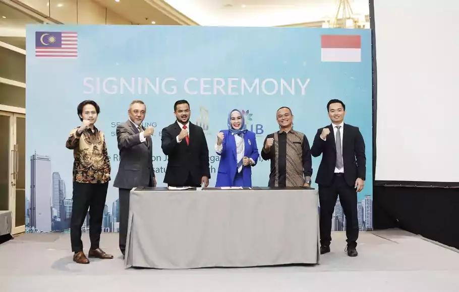 Perusahaan pengembang nasional, RA Land berkolaborasi dengan pengembang asal Malaysia, Manakeeb Grup dan Senandung Putih SDN BHD, membangun proyek rumah subsidi di Indonesia.