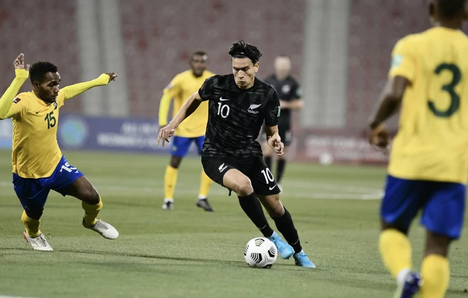 Pertandingan Selandia Baru melawan Kepulauan Solomon dalam final kualifikasi Piala Dunia 2022 zona Oseania di Doha pada Kamis, 31 Maret 2022.