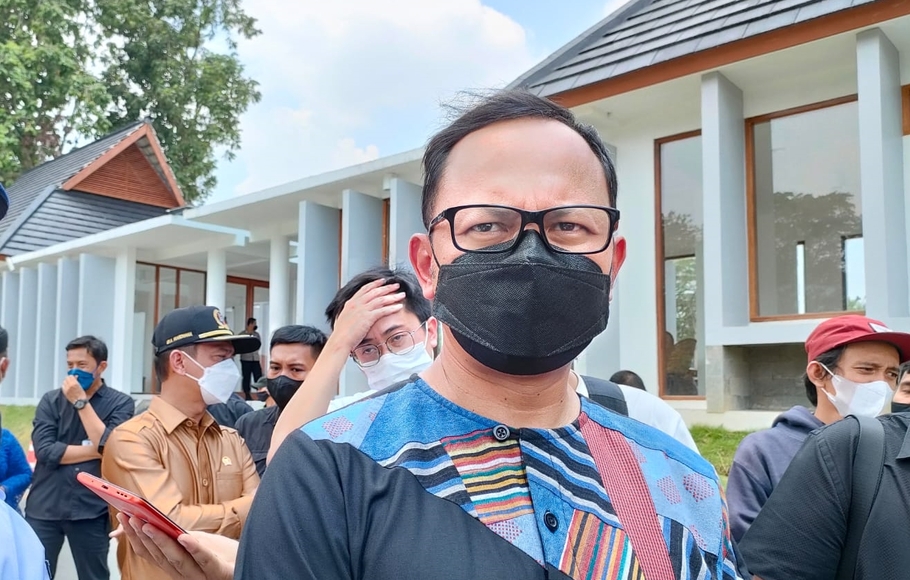 Wali Kota Bogor Bima Arya seusai menghadiri acara peluncuran wifi gratis di Alun-Alun Kota Bogor, Kamis 31 Maret 2022.