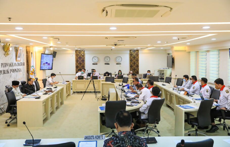 Komite I Dewan Perwakilan Daerah (DPD) menggelar Rapat Kerja Kementerian Komunikasi dan Informatika (Kominfo) dan Badan Siber dan Sandi Negara (BSSN) di Gedung DPD, Kompleks Senayan, Selasa 5 April 2022.