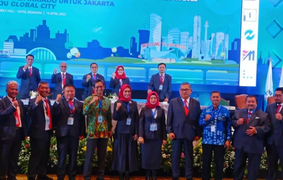 Ketua DPP Ikatan Nasional Konsultan Indonesia DKI Jakarta DKI Jakarta, Imam Hartawan (batik hijau) terpilih kembali dalam Musprov Inkindo DKI Jakarta XI Tahun 2022.