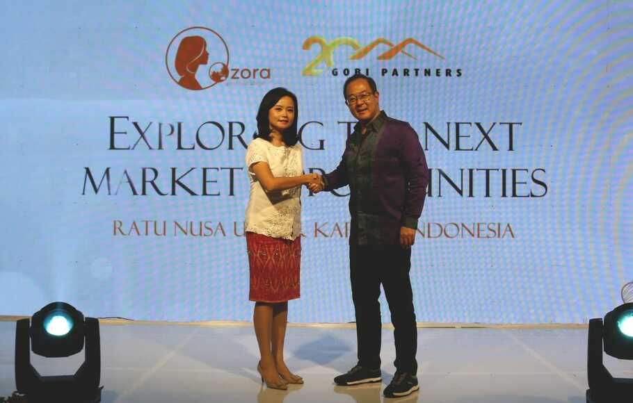 Founding Gobi Partners, Thomas Tsao bersama Founding Partner Ozora Yatrapaktaja Margaret Srijaya.