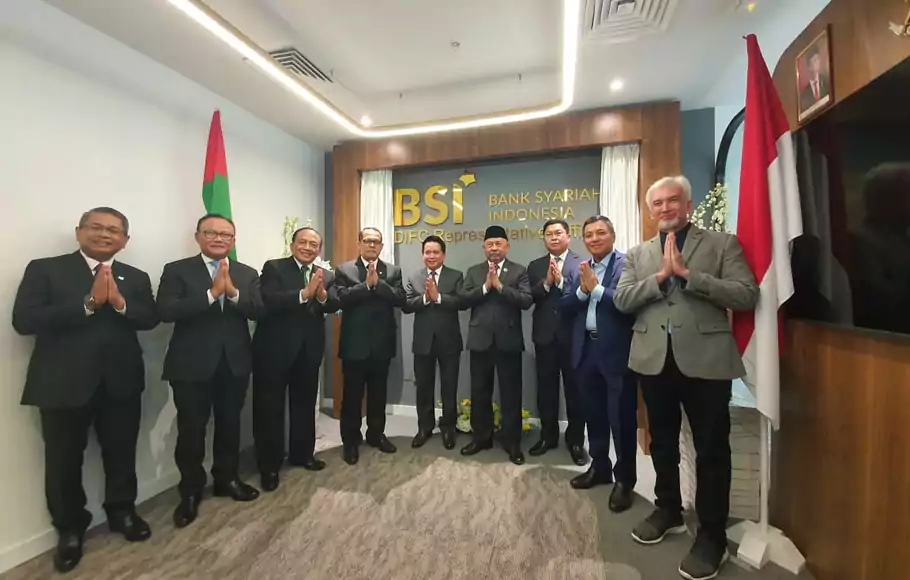 PT Bank Syariah Indonesia Tbk (BSI) menancapkan bisnis dan penetrasi layanan di Timur Tengah menyusul terjalinnya kerja sama dengan konglomerasi dan startup internasional di Dubai, Uni Emirat Arab (UEA).