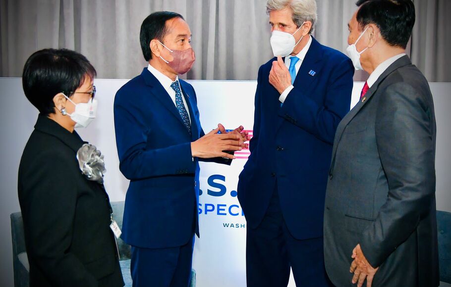 Presiden Joko Widodo (Jokowi) menghadiri KTT Khusus ASEAN-AS yang digelar di Departemen Luar Negeri AS, Washington DC, Jumat, 13 Mei 2022.