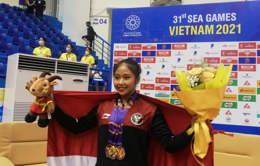 Pesenam Rifda Irfanaluthfi, peraih tiga medali senam artistik SEA Games 2021.