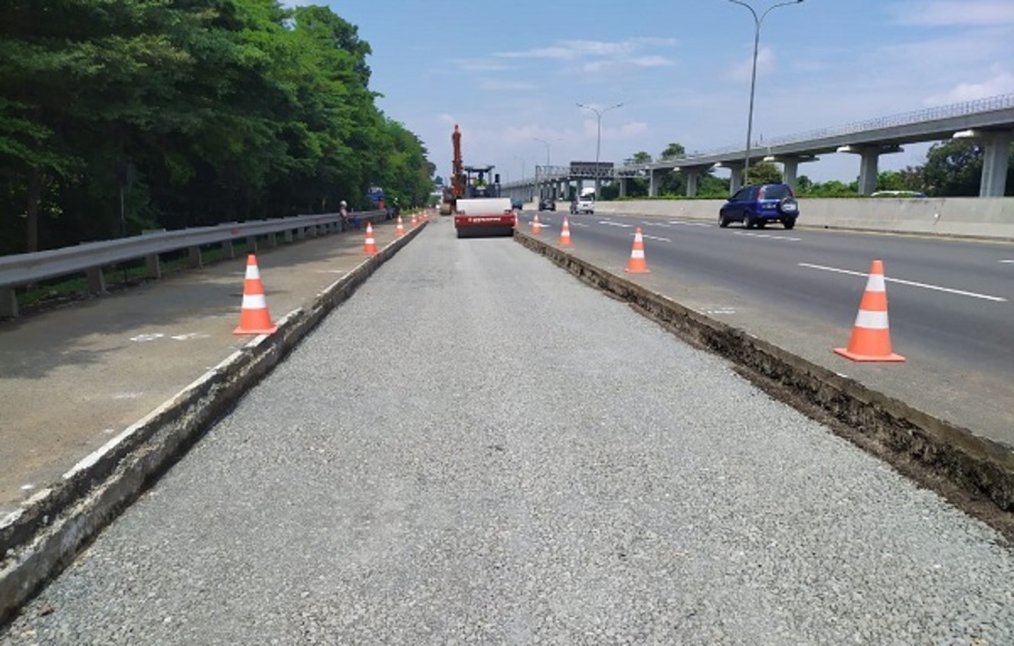 Perbaikan jalan di beberapa titik ruas Tol Jakarta-Cikampek mulai Selasa, 17 Mei 2022 hingga Kamis, 19 Mei 2022 mendatang.