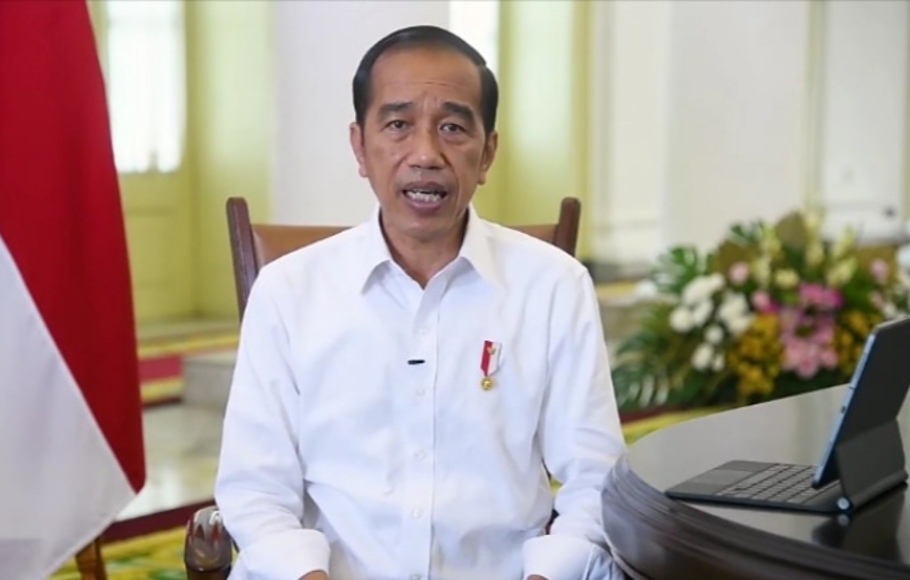 Presiden Joko Widodo saat menyampaikan pernyataan pers terkait pelonggaran penggunaan masker di Istana Kepresidenan, Bogor, Selasa, 17 Mei 2022.