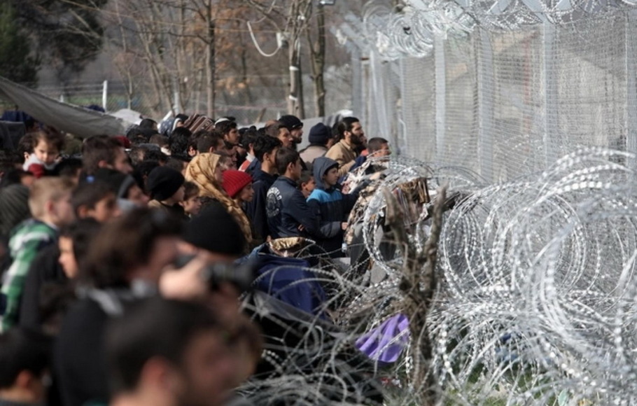 Bulgaria menghentikan ratusan migran yang mencari rute baru ke wilayah Uni Eropa di perbatasan Yunani. Kamp Idomeni baru-baru ini ditutup, memaksa migran untuk mencari rute baru ke Eropa.
