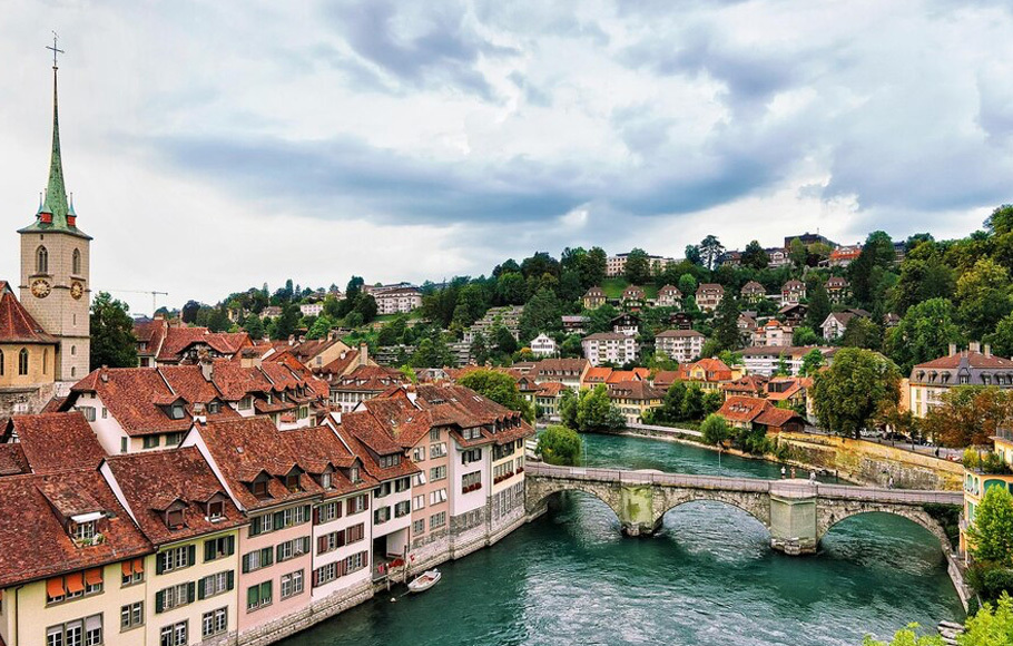Sungai Aare di Bern, Swiss.