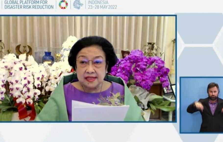 Megawati Soekarnoputri menyampaikan sambutannya dalam pertemuan Global PBB melalui layanan telekonferensi, Jumat, 27 Mei 2022 sore.