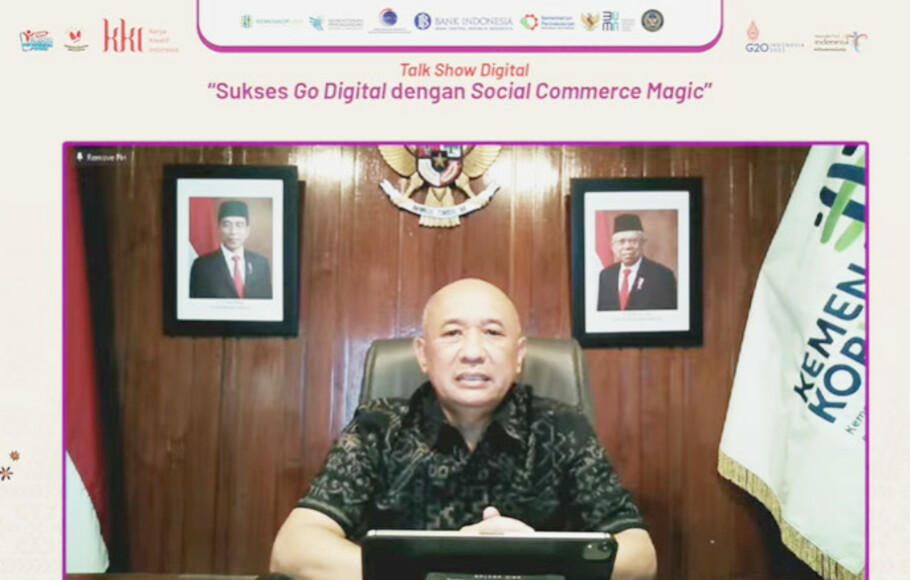 Menteri Koperasi dan UKM Teten Masduki dalam webinar dalam rangkaian kegiatan Karya Kreatif Indonesia (KKI), 28 Mei 2022.