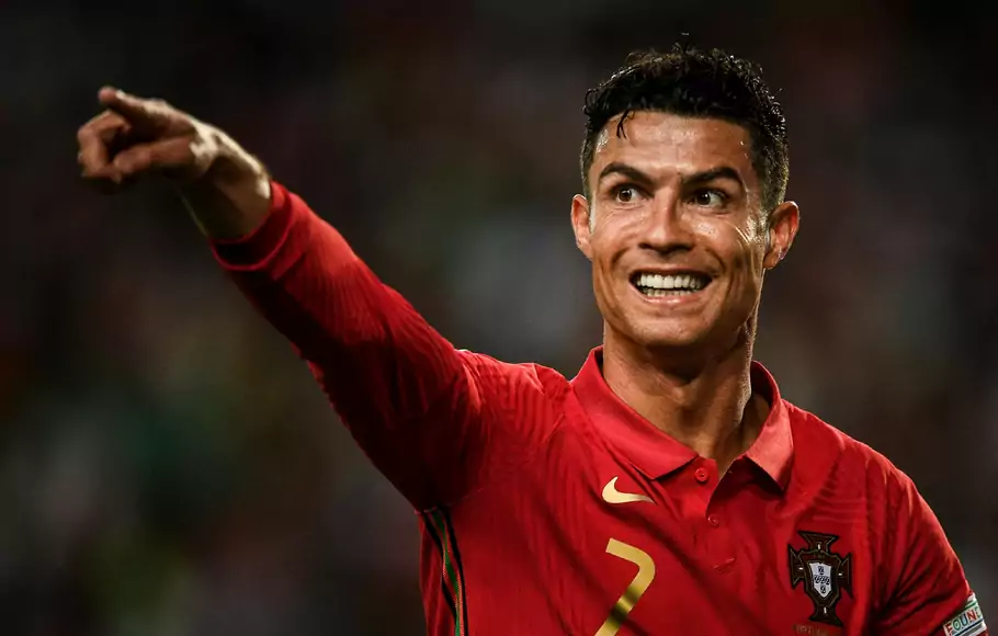 Cristiano Ronaldo meluapkan kegembiraan setelah menjebol gawang Swiss dalam pertandingan Liga Negara Eropa atau UEFA Nations League yang digelar di Estadio Jose Alvalade di Lisbon, Portugal, Minggu, 5 Juni 2022. 