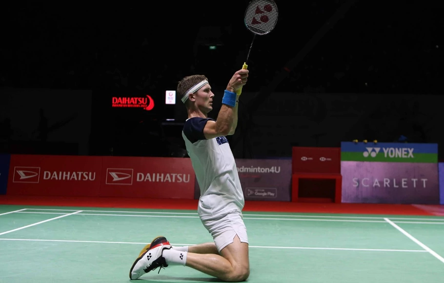 Viktor Axelsen sukses membawa pulang gelar juara tunggal putra ajang bulutangkis Daihatsu Indonesia Masters 2022.