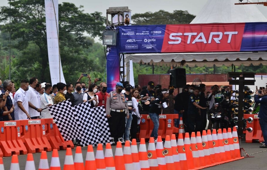 Kapolda Metro Jaya Irjen Pol M Fadil ‎Imran membuka gelaran street race putaran ketiga di Central Park Meikarta, Cikarang, Kabupaten Bekasi, Sabtu, 18 Juni 2022.