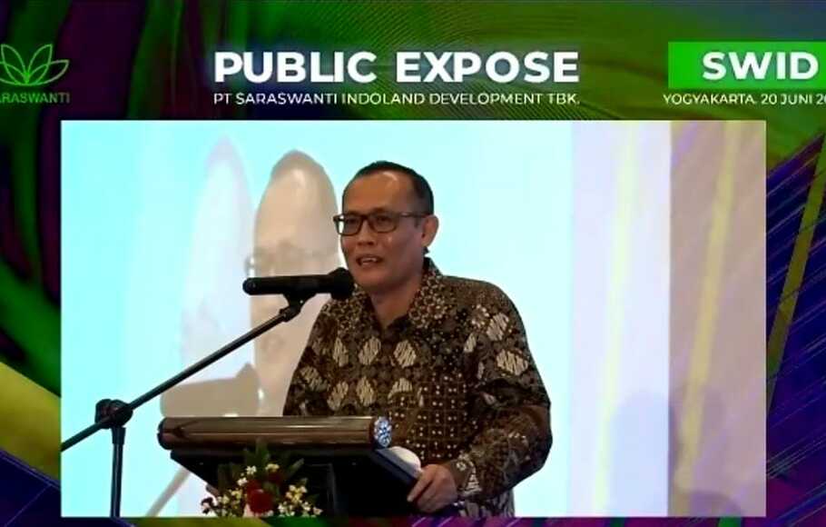 Direktur Utama PT Saraswanti Indoland Development Tbk Bogat Agus Riyono dalam paparan publik daring, Senin, 20 Juni 2022.