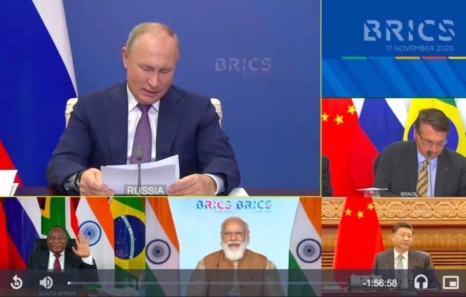 Para pemimpin negara ekonomi pesar di dunia, yaitu Brasil, Rusia, India, Tiongkok, dan Afrika Selatan (Afsel) di KTT BRICS.