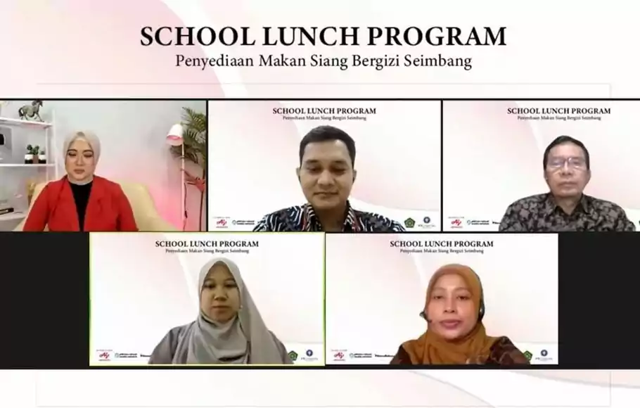 PT Ajinomoto Indonesia memperkenalkan School Lunch Program (SLP) untuk kalangan santri di pondok pesantren.