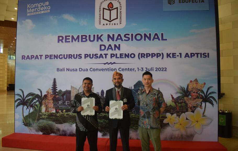 Rembug Nasional dan Rapat Pengurus Pusat Pleno Ke-1 Aptisi menghadirkan sejumlah tokoh sebagai pembicara di Nusa Dua Bali, 1-3 Juli 2022.
