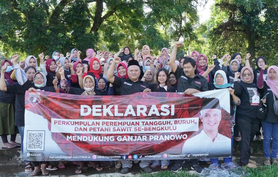 Para perempuan tangguh, buruh dan petani sawit se-Bengkulu deklarasi dukungan untuk Ganjar Pranowo di Pilpres 2024, Jumat, 1 Juli 2022.