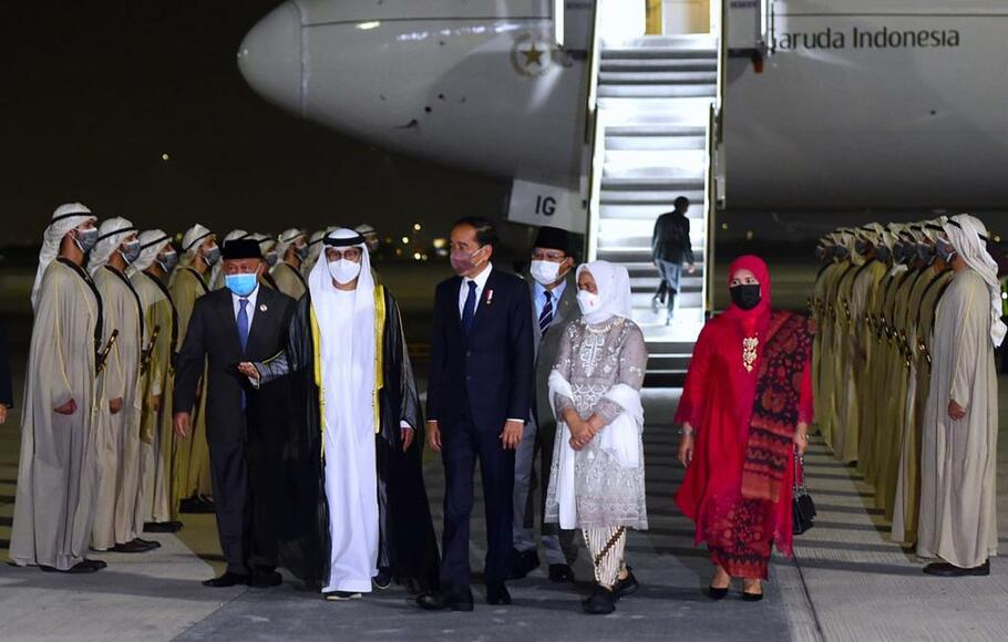 Presiden Joko Widodo tiba di Abu Dhabi, Uni Emirat Arab.