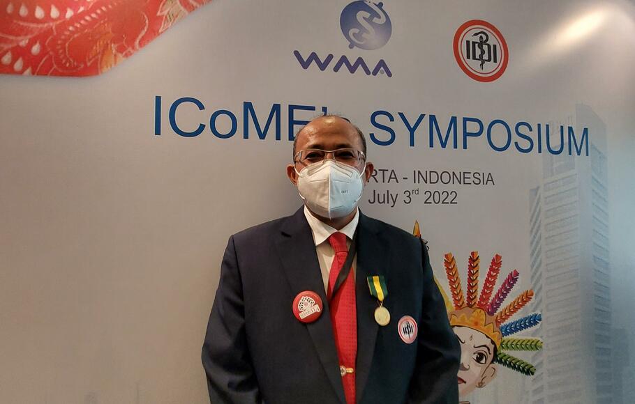 Ketua Umum Pengurus Besar Ikatan Dokter Indonesia (PB IDI), M Adib Khumaidi, di acara Konferensi Asosiasi Dokter Medis Sedunia (World Medical Association) Tahun 2022, di Jakarta, Senin, 4 Juli 2022.