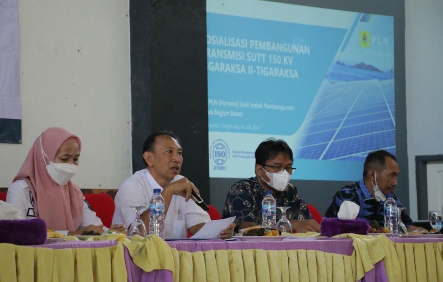 PLN melakukan sosialisasi pembangunan infrastruktur ketenagalistrikan kepada masyarakat di Kabupaten Tangerang, Banten.