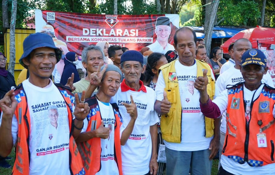 Komunitas tukang parkir di Riau deklarasi dukungan untuk Ganjar Pranowo di Pilpres 2024, Kamis, 7 Juli 2022.