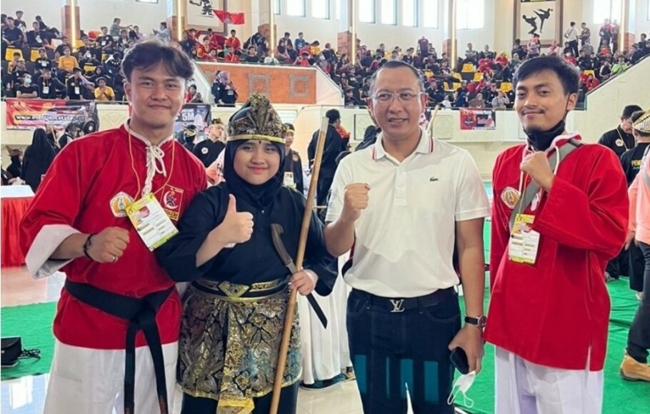 Kontingen Al Azhar Seni Bela Diri (ASBD) SMPI Al Azhar 6 Jakapermai yang tampil di kompetisi tingkat internasional di Bali, 5-7 Juli 2022.
