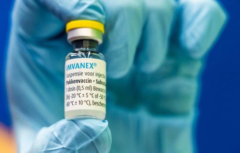 Dosis vaksin Imvanex yang digunakan untuk melindungi dari virus cacar monyet terlihat di GGD Haaglanden di Den Haag, Belanda pada Senin 1 Agustus 2022.  Vaksinasi kelompok risiko tertentu terhadap virus telah dimulai di sejumlah wilayah di Belanda. 