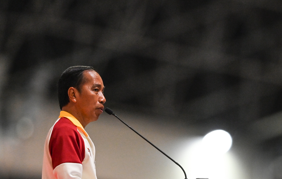 Presiden Joko Widodo memberikan sambutan pada penutupan ASEAN Para Games 2022 di Stadion Manahan, Solo, Jawa Tengah, Sabtu, 6 Agustus 2022.