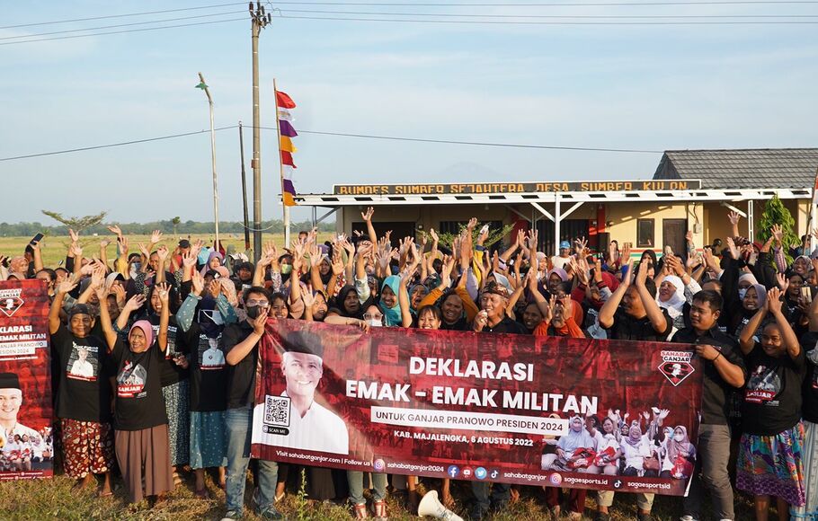 Emak-emak militan di Majalengka deklarasi dukungan untuk Ganjar Pranowo di Pilpres 2024, Sabtu, 6 Agustus 2022.