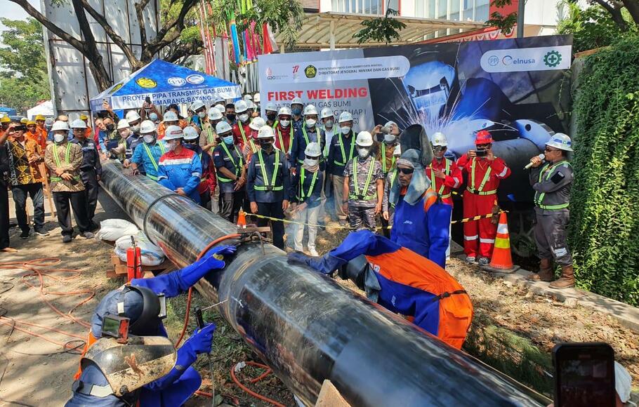 PT PP (Persero) Tbk atau PTPP telah memulai pembangunan proyek pipa transmisi gas bumi Cirebon-Semarang (Cisem) tahap I untuk ruas Semarang-Batang.