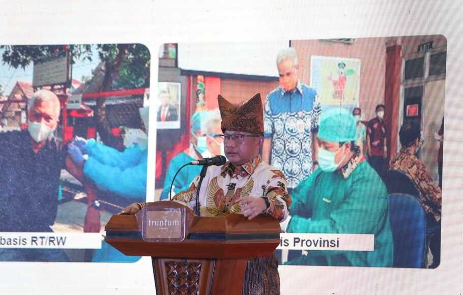 Mendagri Tito Karnavian saat menutup Rapat Kerja Nasional (Rakernas) XV Asosiasi Pemerintah Kota Seluruh Indonesia (Apeksi) di Hotel Truntum Padang, Sumatera Barat (Sumbar), Selasa, 9 Agustus 2022.