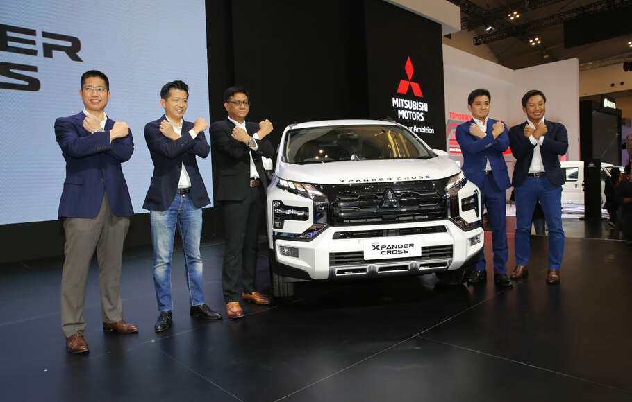 PT Mitsubishi Motors Krama Yudha Sales Indonesia (MMKSI) memperkenalkan wajah baru Xpander Cross di pameran GIIAS 2022 yang digelar di ICE BSD, Tangerang, 11 Agustus 2022.