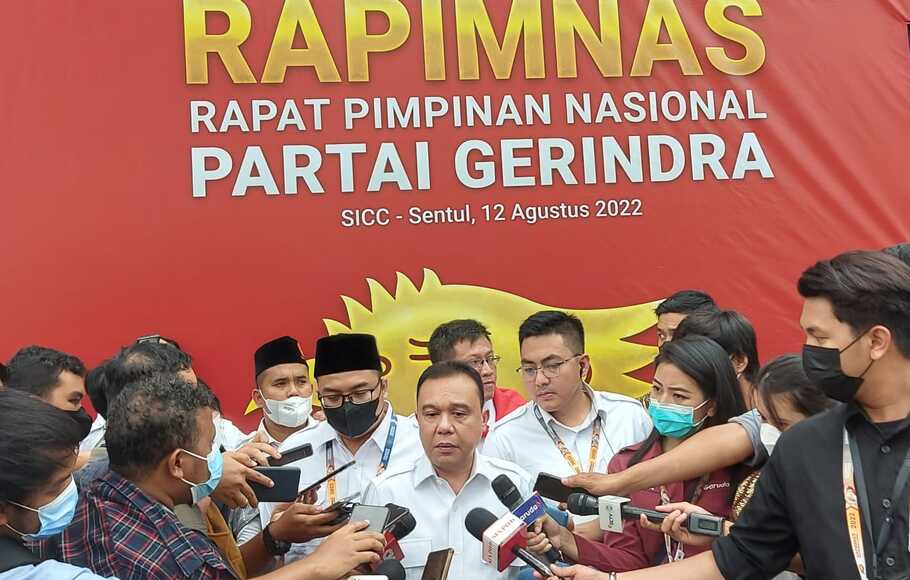 Ketua Harian DPP Partai Gerindra Sufmi Dasco di sela Rapat Pimpinan Nasional (Rapimnas) Gerindra, di Sentul Internasional Convention Centre (SICC), Babakanmadang, Kabupaten Bogor, Jumat, 12 Agustus 2022.